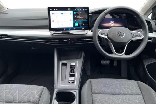 Volkswagen Golf Photo autoimg-2368296d87c67454304381ee5a965c1e1032140a.jpg