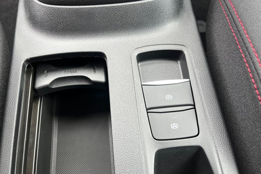 Ford Focus Photo autoimg-236a949797e4b9bad939f5d0793f46f514d7025c.jpg