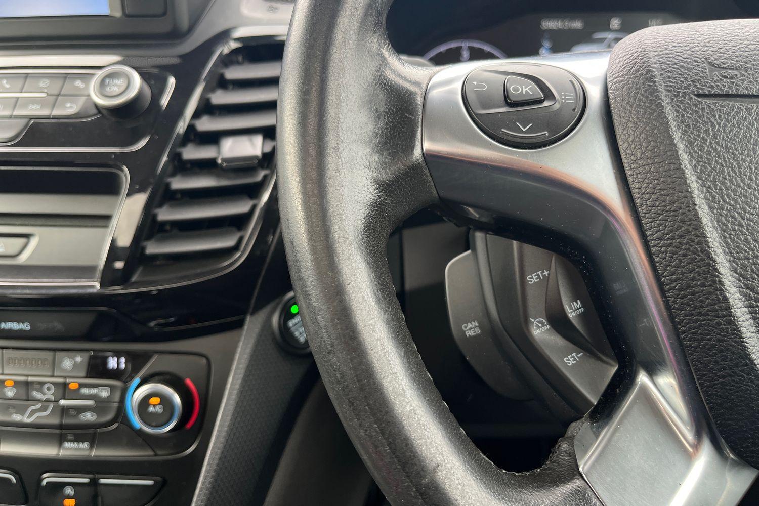 Ford TOURNEO CONNECT Photo 34