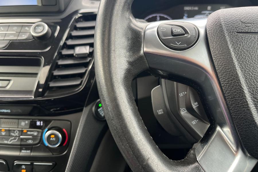 Ford TOURNEO CONNECT Photo autoimg-236aed5f42b46508b68de762d5fbb95147356baa.jpg