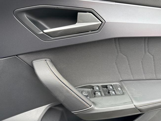 CUPRA Leon Photo 22