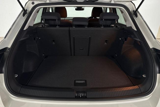 VOLKSWAGEN T-Roc Photo 12