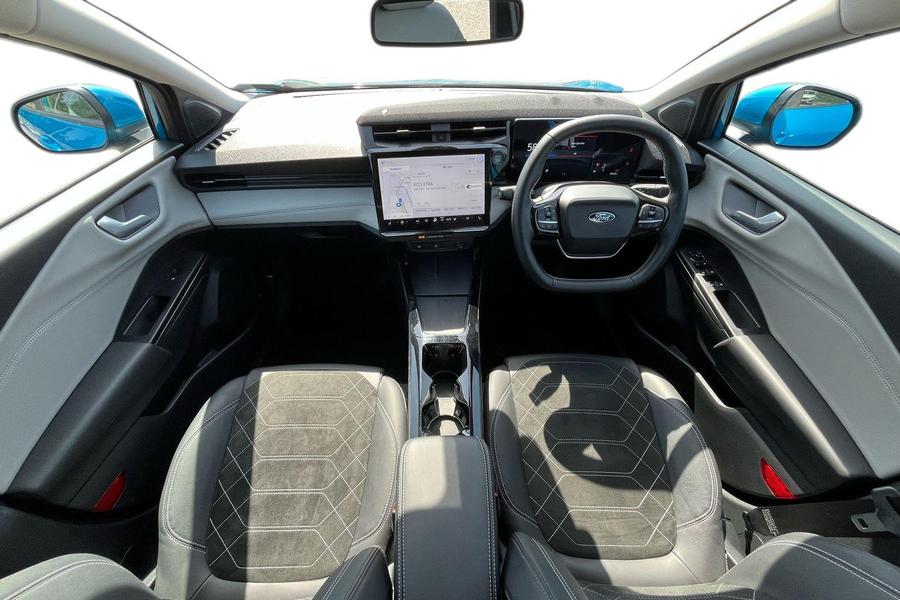 Ford PUMA Photo autoimg-236f7fa178e30e466fefaf8f4cf904efb81b7e9b.jpg