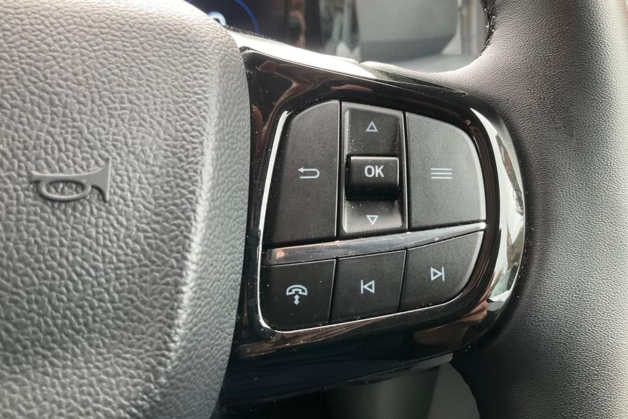 Ford TOURNEO CUSTOM Photo autoimg-237010808dd6c5e7b3506b5054fae0e449e4963a.jpg