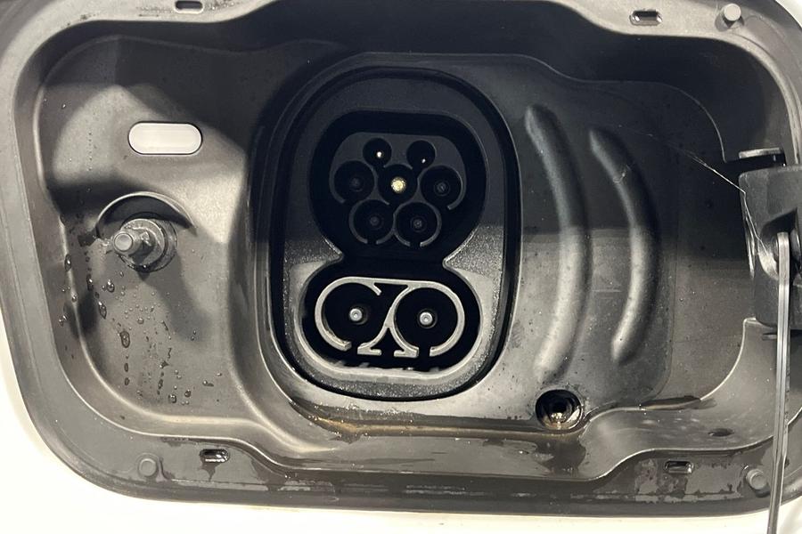 Ford CAPRI Photo autoimg-237092a1937f4faec9270aef3e4b10a986a6cf98.jpg