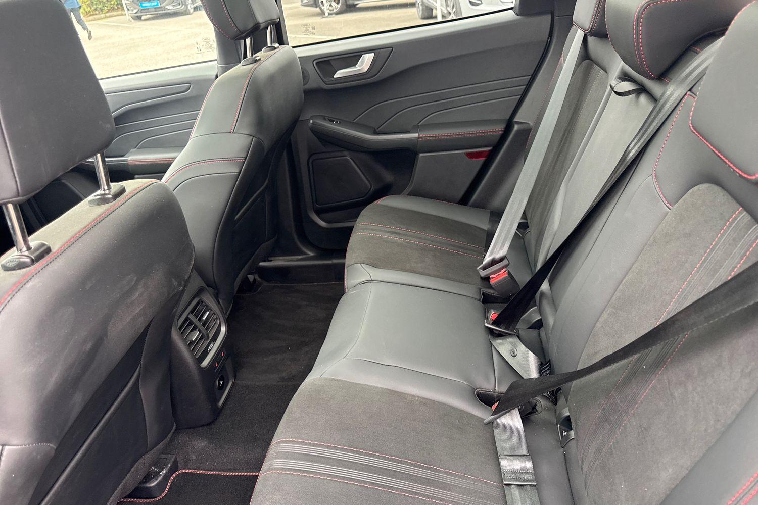 Ford KUGA Photo 19