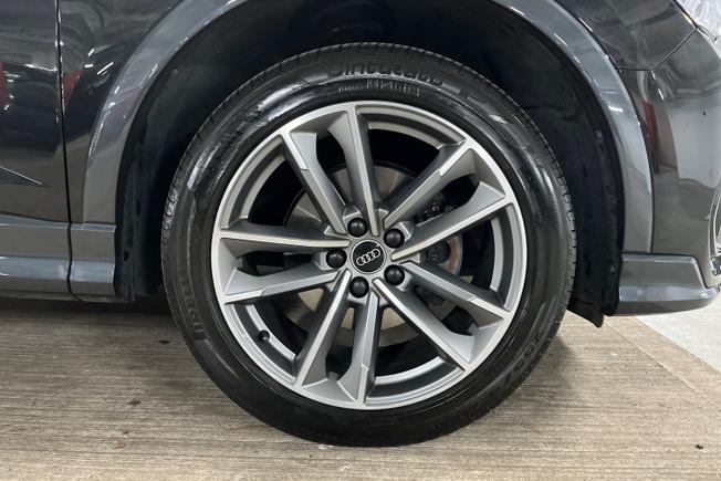 AUDI Q3 Photo 5