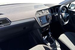 VOLKSWAGEN Tiguan Photo 2