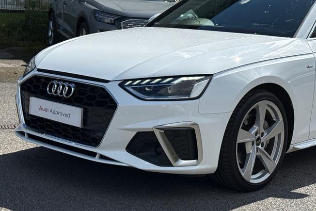 AUDI A4 Avant Photo 22