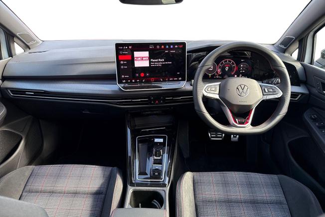 VOLKSWAGEN Golf Photo 10