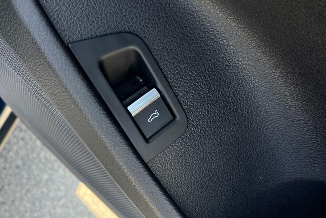 AUDI Q8 Photo 53