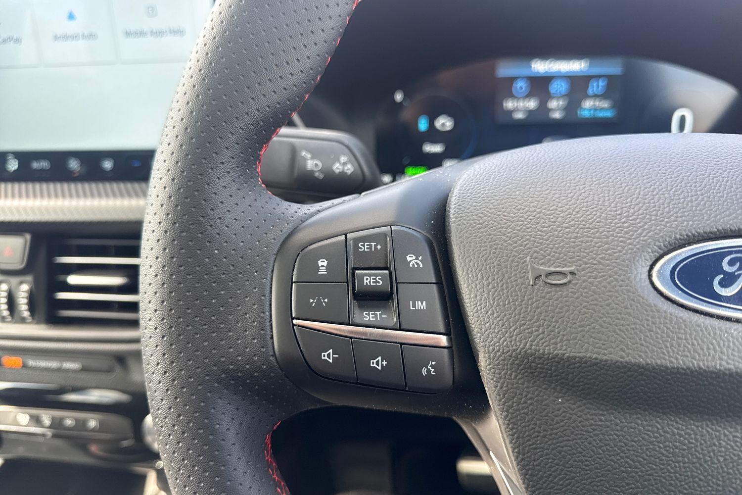 Ford Kuga Photo 32