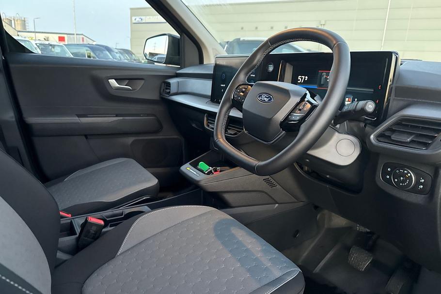 Used Ford E-TRANSIT COURIER SC25XOP 13