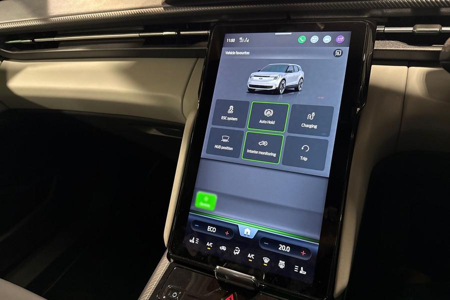 Ford Explorer Photo autoimg-2389a67256e6bd8e9be57c135176d7e7ebba3cc7.jpg