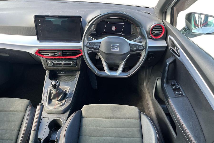 SEAT IBIZA Photo autoimg-238b17b0ce12e6693bce4032dce11d44cda40f7c.jpg