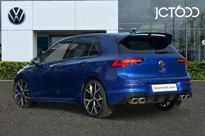 VOLKSWAGEN Golf Photo 3