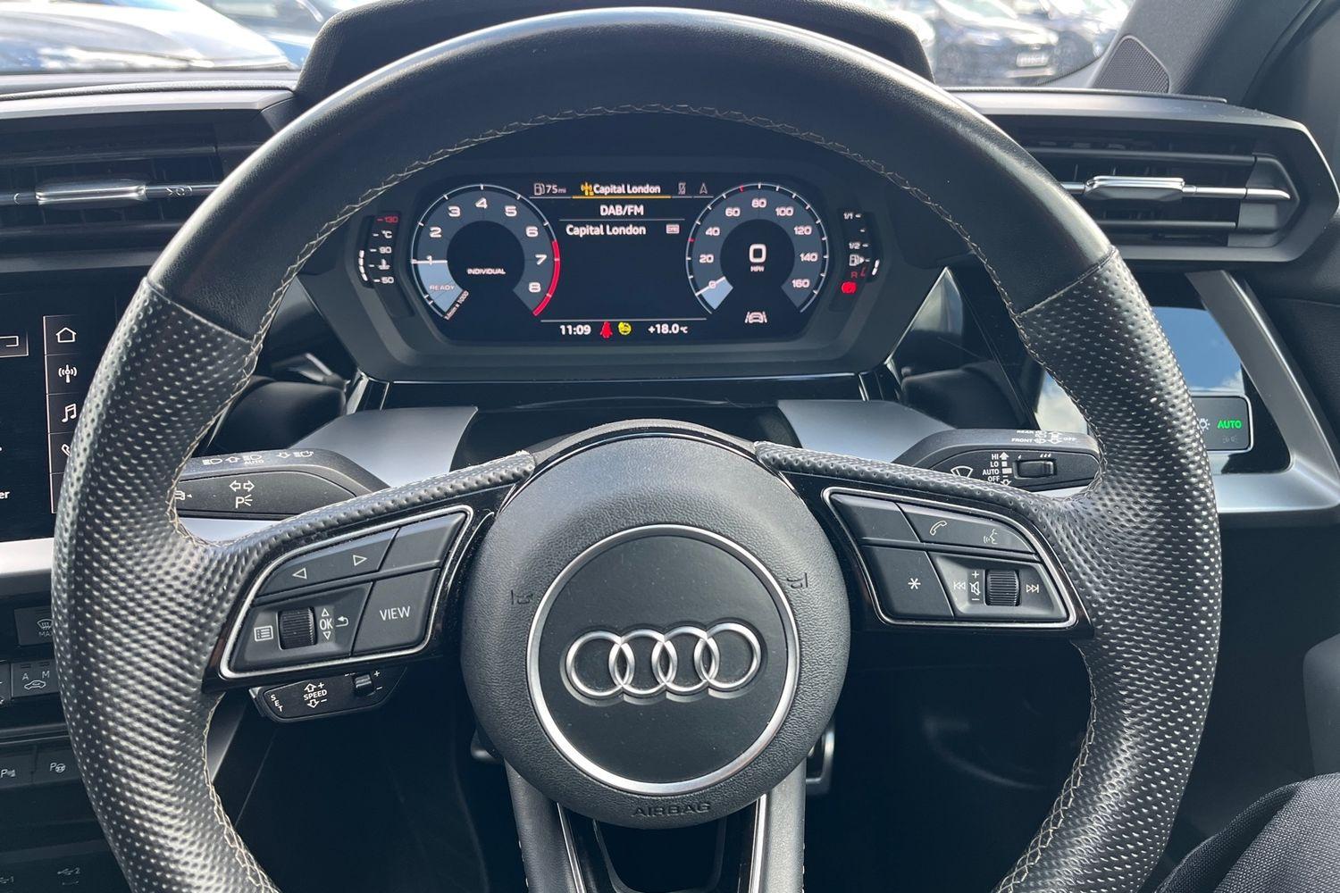 Audi A3 Photo 11