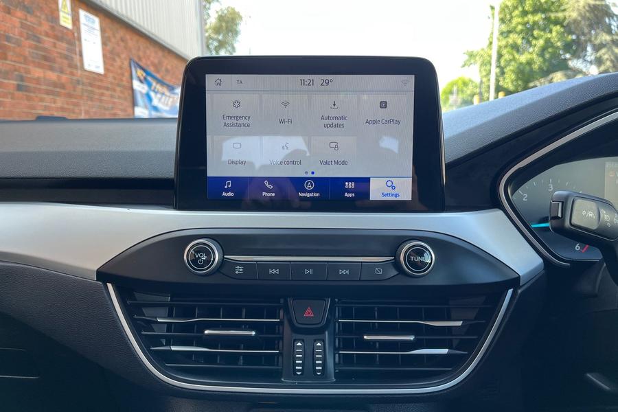 Ford Focus Photo autoimg-238f8cdbd5634b52cc731b0952e44539c322a446.jpg