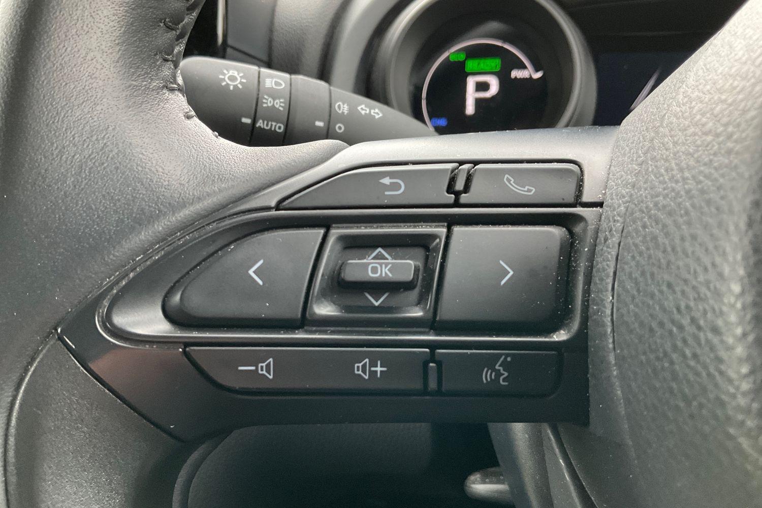 Toyota YARIS CROSS Photo 29