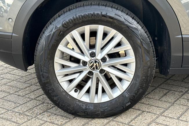 VOLKSWAGEN T-Roc Photo 21