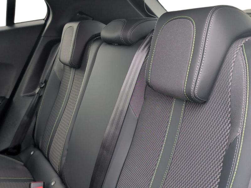 Used Peugeot 2008 FL73PXX 17