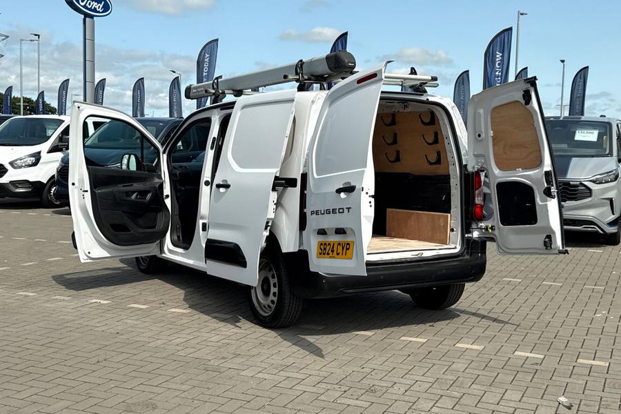 Peugeot PARTNER Photo autoimg-239f81425591784043ffd03b08608d7815020eaf.jpg
