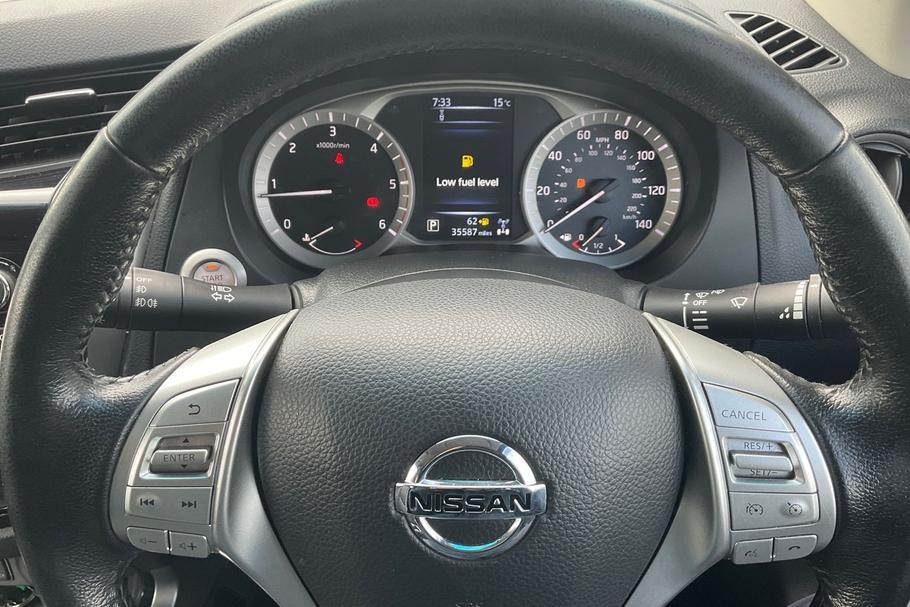 Used Nissan Navara YN18XFG 40