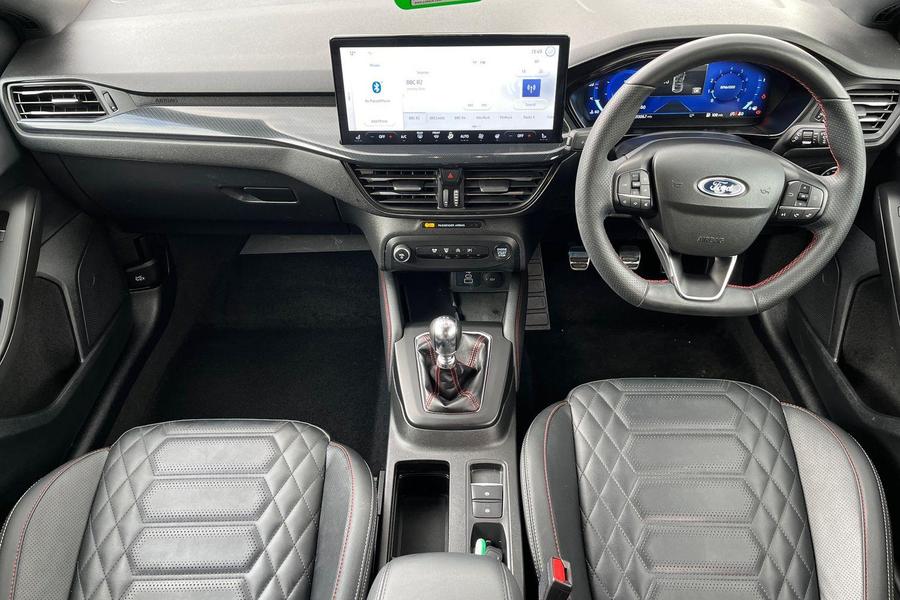 Ford Focus Photo autoimg-23a51623071f3e51f3c7761f9a3cbe277063aa17.jpg