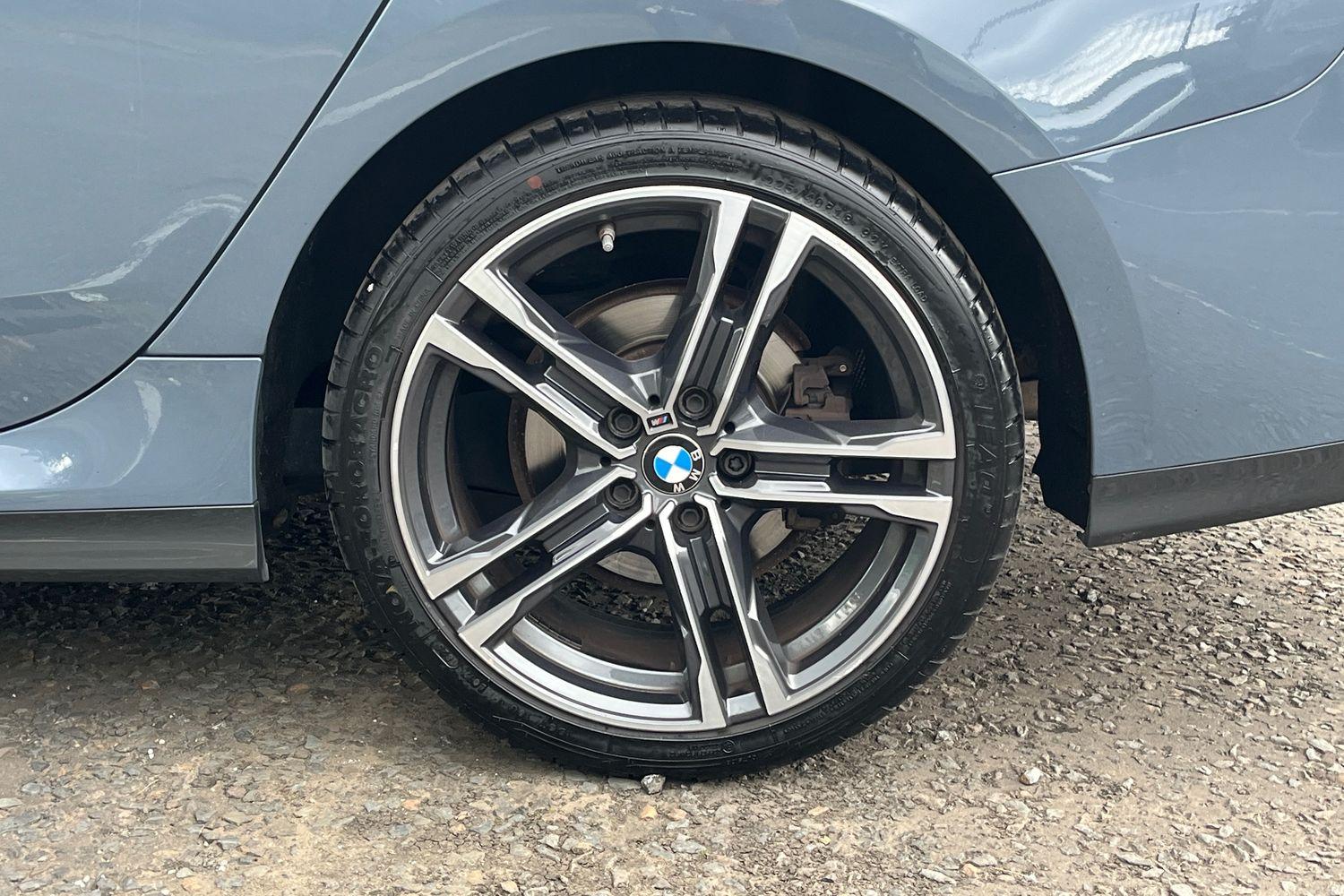 BMW 2 SERIES Photo 7