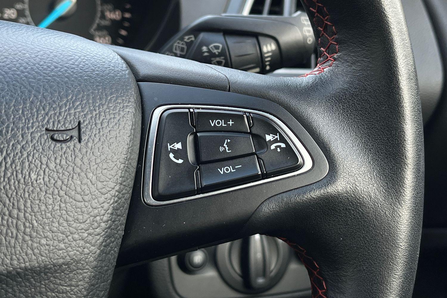 Ford Kuga Photo 37
