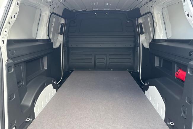 Volkswagen ID. Buzz Cargo Photo 12