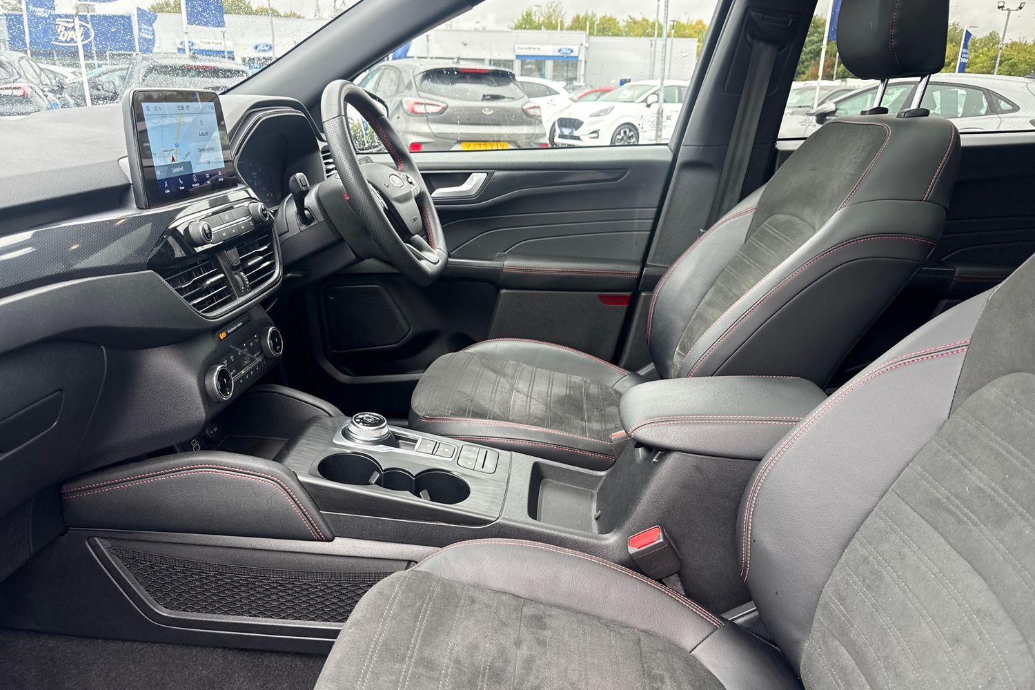 Ford KUGA Photo 18