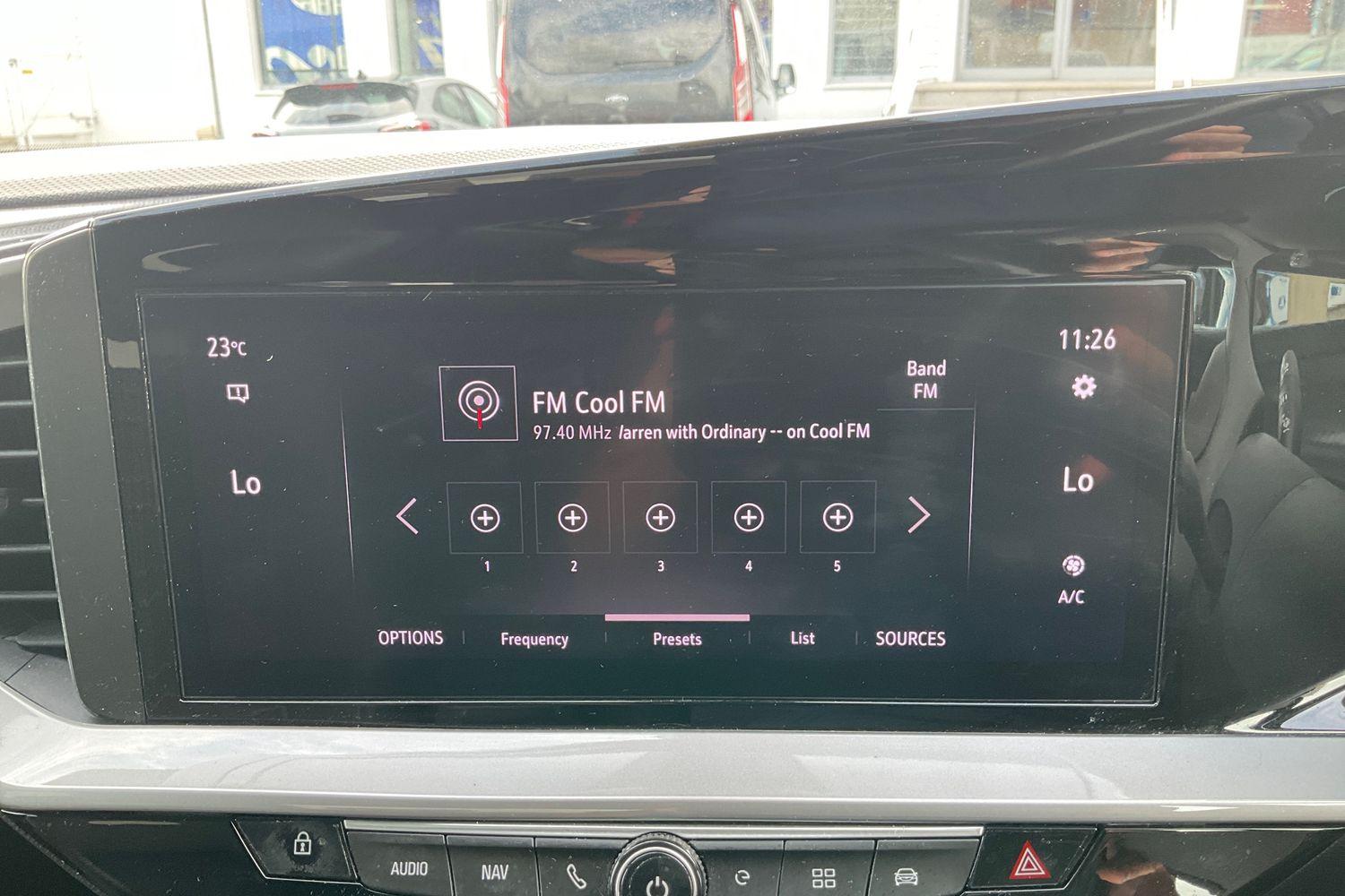 Vauxhall MOKKA Photo 22