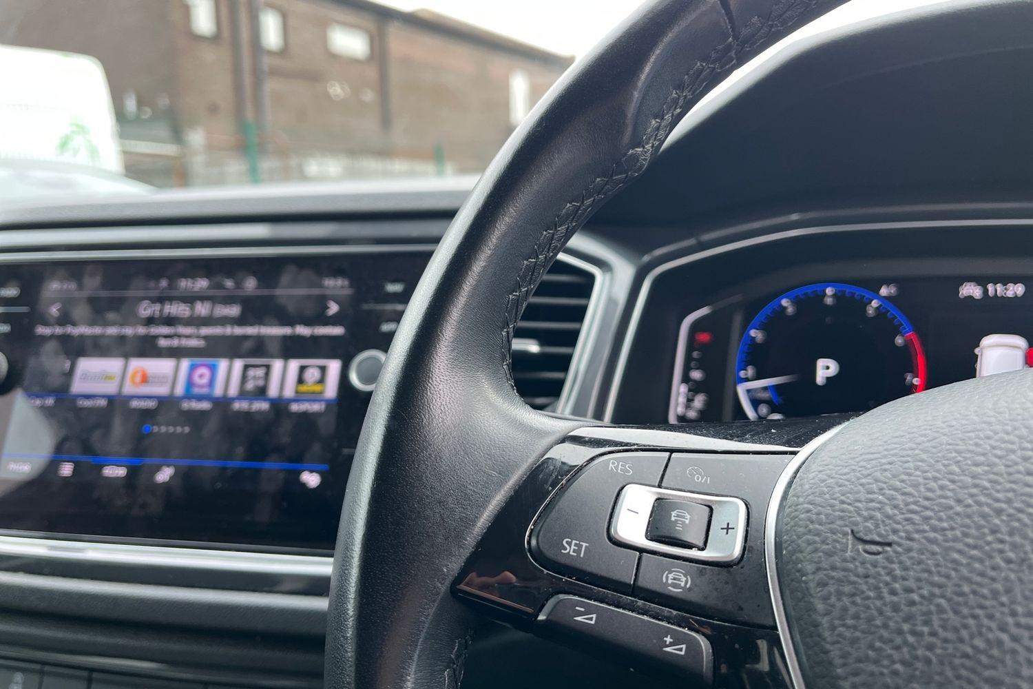 Volkswagen T-ROC Photo 27