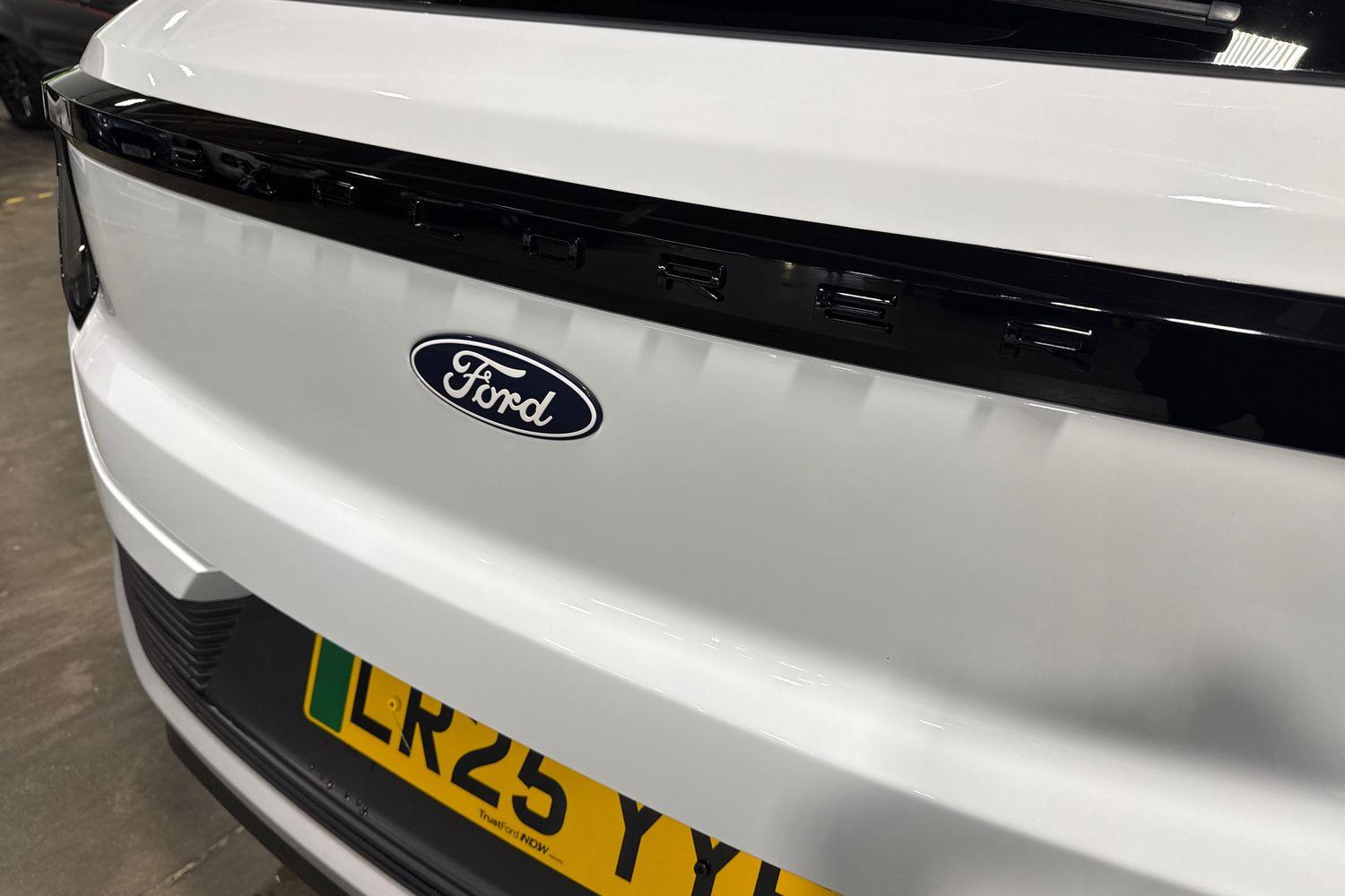 Ford Explorer Photo 41