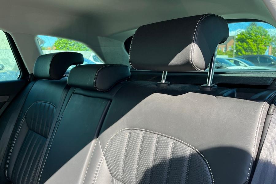Skoda SUPERB Photo autoimg-23b6b53f77cec0f23a5d8242af8b28eee3466b3b.jpg