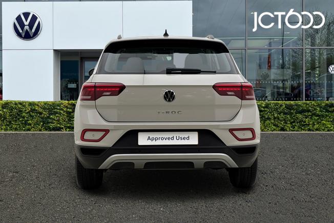 VOLKSWAGEN T-Roc Photo 7