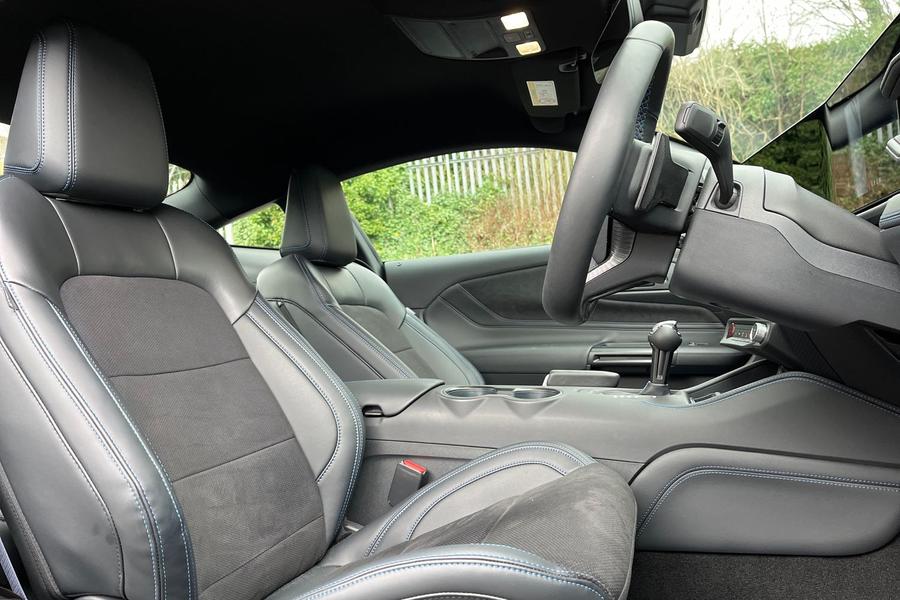 Ford Mustang Photo autoimg-23bd4c48fa4764486271182f7422b2d3f78912c7.jpg