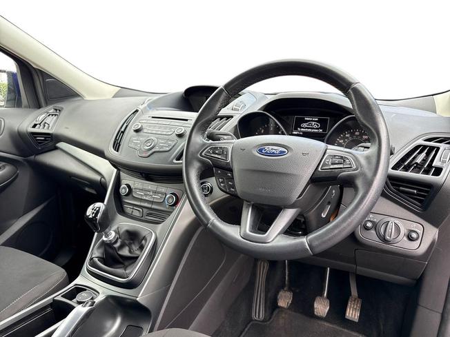 FORD Kuga Photo 6