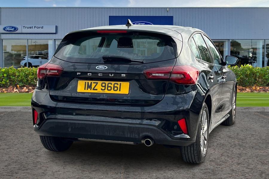 Ford FOCUS Photo autoimg-23c72911ad9e7fa6c8912bfda7297a276f2bdaf3.jpg