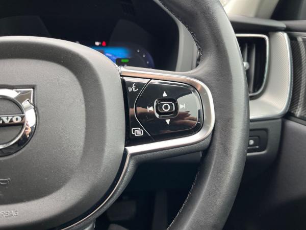 Volvo XC60 Photo autoimg-23cb1cca21fece04512436ef98789273f5e2b44e.jpg