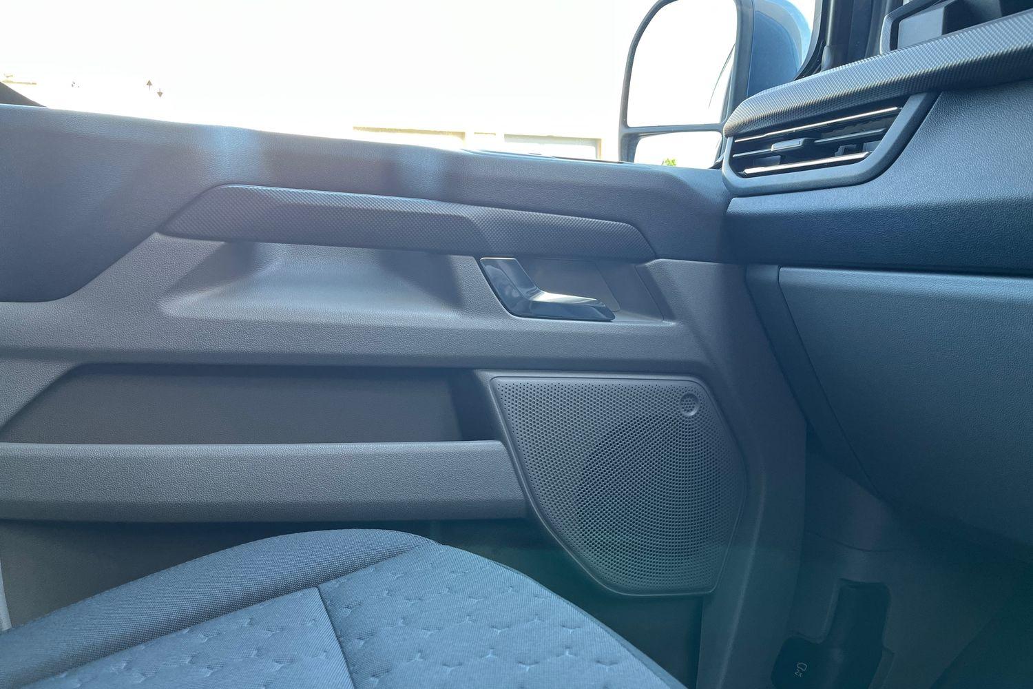 Ford TRANSIT CUSTOM Photo 34
