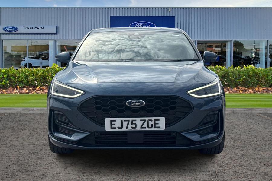 Ford FOCUS Photo autoimg-23cf5ed88d59ec8a9220f40d85a920af32931186.jpg