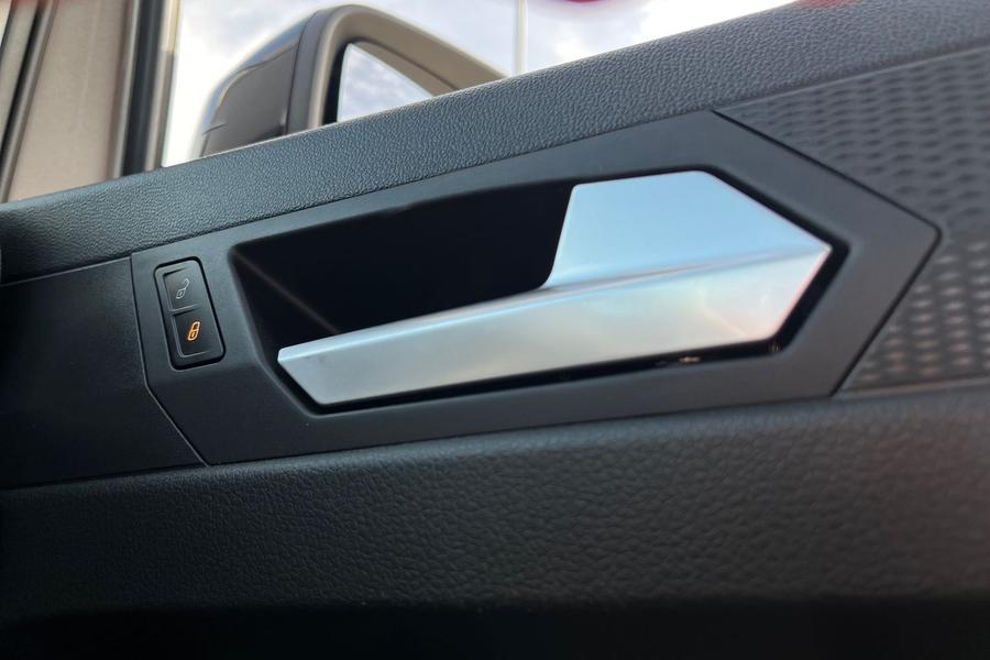 Ford TOURNEO CONNECT Photo autoimg-23d0dade46f363cdb196f6dea543ab27ab01a2c7.jpg
