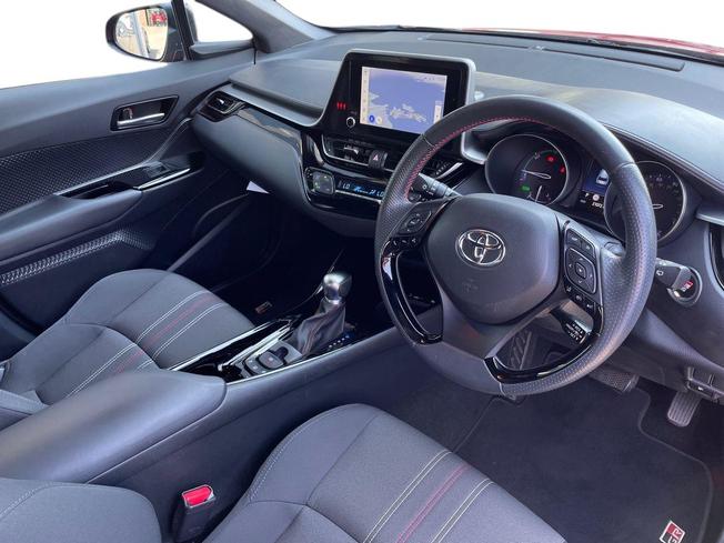 TOYOTA C-Hr Photo 6