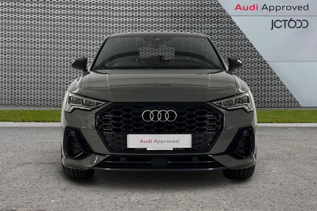 AUDI Q3 Photo 8