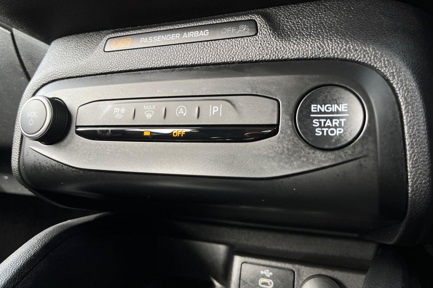 Ford FOCUS Photo 32