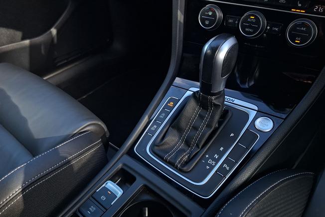 Volkswagen Golf Photo 27