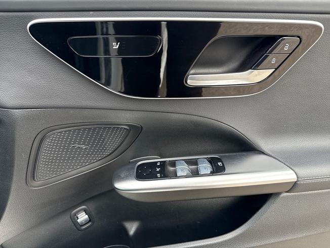 MERCEDES-BENZ C Class Photo 28