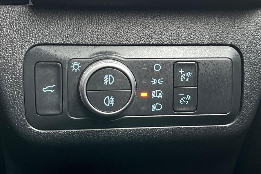 Ford KUGA Photo autoimg-23e52df1aebf05e5396fc44d3c11cab9c3bb61ad.jpg